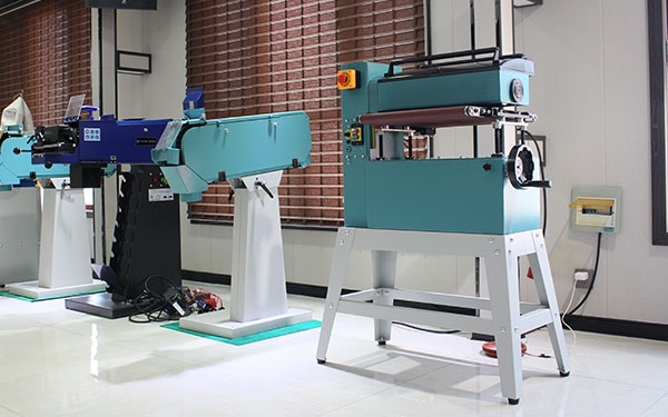 如何正确使用抛光机